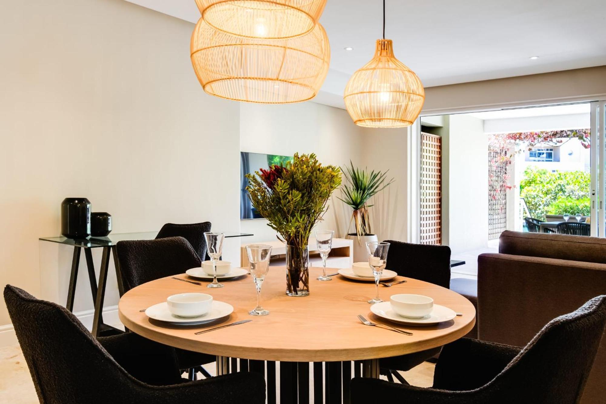 001 Altmore Apartment *